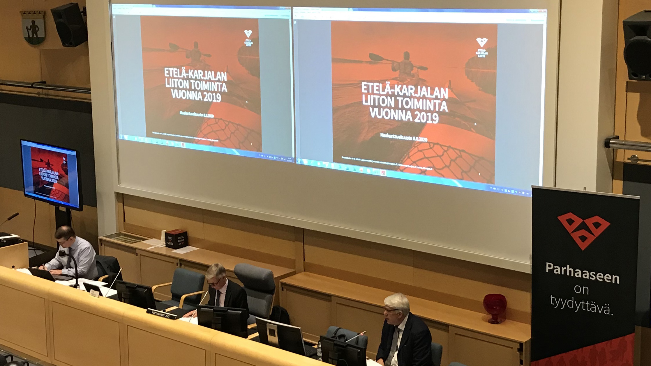 Maakuntavaltuuston kokouksessa esittelyssä Etelä-Karjalan liiton tilinpäätös 2019.